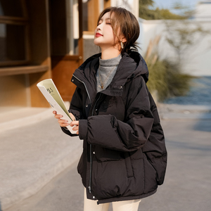 黑色短款羽绒服女小个子韩系宽松今年流行爆款版型好看的冬装外套