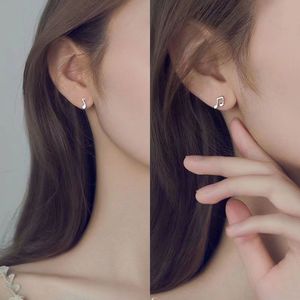 2023银钉女韩版个性音符耳钉小巧甜美不对称耳环气质简约耳饰品