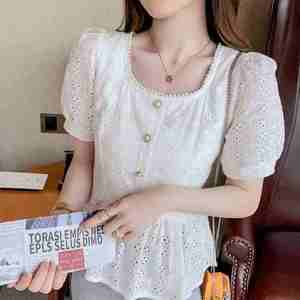 蕾丝珍珠镂空衬衣女2021年夏季新款方领气质设计感裙摆短款白衬衫