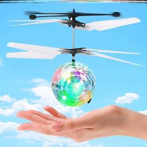 手感应悬浮玩具飞机感应水晶球七彩玩具飞行器遥控飞机男女孩玩具