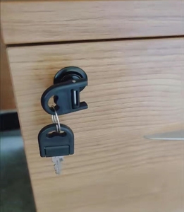 办公室办工桌抽屉锁床头柜子家具用三联正面公文件头连芯加长矮杆