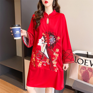 中国风红色改良旗袍女高级感2024夏季新款大码时尚减龄T恤连衣裙