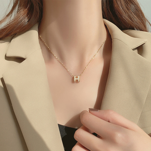 韩国字母H项链女夏小众设计高级感配饰颈链2024年新款爆款锁骨链