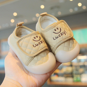 女宝宝皮面软底学步鞋子6到12个月8男小童学走路单鞋婴幼儿春秋款