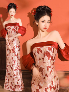新中式敬酒服晨袍女新娘出阁宴礼服平时可穿红色一字肩抹胸连衣裙