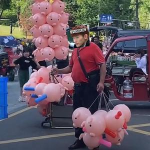 粉红色猪猪气球棒槌肉色猪头棒千斤锤网红夜市地摊充气玩具手拿棒