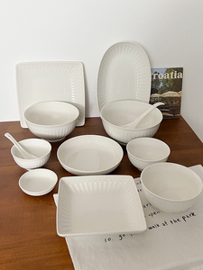 白色碗碟套装家用法式简约餐具陶瓷饭碗盘子轻奢高级碗盘碗筷套装