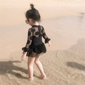 巴拉巴拉清仓女童泳衣2022夏季新款女宝宝韩版网红款黑色防晒长袖