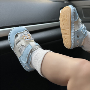 夏季0-1岁男女宝宝软底学步防滑凉鞋6-12个月婴儿防踢透气8不掉鞋