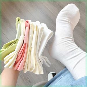 无骨袜子女白色月子袜中筒新疆棉堆堆长袜百搭纯色诸暨加一根头绳