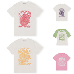丹麦现货 Ganni 2023春夏新款水果系列草莓印花白鹭色短袖圆领T恤