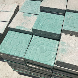 西班牙砖广场砖路面砖人行道路面砖水泥仿石透水砖方砖园林绿化砖