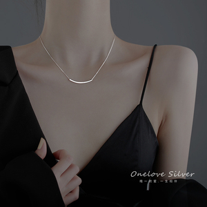 S925纯银项链女小众轻奢设计感高级微笑锁骨链2024年新款毛衣颈链