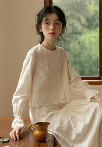 法式白色衬衫搭配半身裙套装女2024春季新款设计感小个子两件套