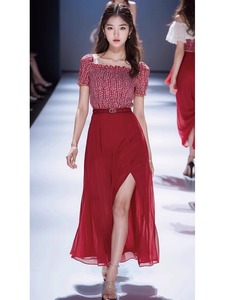 夏装搭配一整套今年流行盐系轻熟红色两件套装裙高级感小洋装春季