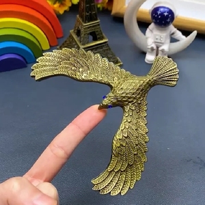 仿铜锌合金平衡鹰重力鸟摆件高级感小众家居客厅办公室桌面装饰品