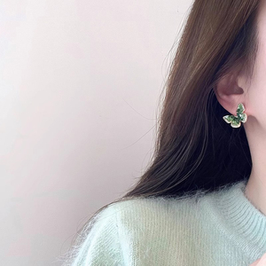 森系绿水晶蝴蝶耳钉女2024年新款爆款纯银耳环小众设计高级感耳饰