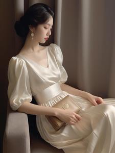 外贸原单女装专柜撤回白色缎面连衣裙法式女神范高级感泡泡袖长裙