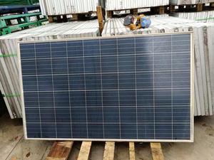 处理二手电站拆卸板组件275W太阳能光伏发电充电板电瓶车家用