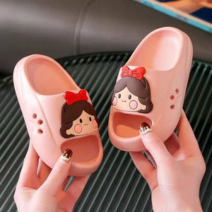 儿童拖鞋女孩夏季外穿家用一体卡通可爱公主防滑凉拖鞋中小童女童