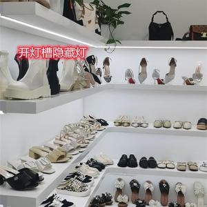 商场店铺用鞋店鞋架鞋柜漆板烤上墙展示架男女童鞋货架包包展示柜