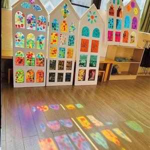幼儿园窗户光影区手工房子美工建筑区域角纸盒环创材料彩色玻璃纸