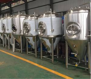 厂家制作全新全自动精酿啤酒发酵罐 多层保温制冷罐葡萄酿酒设备