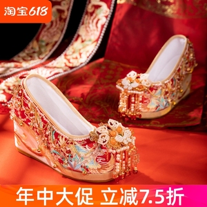 中式秀禾鞋古风手工小个定制刺绣汉服婚鞋重工珍珠婚礼新娘结婚女