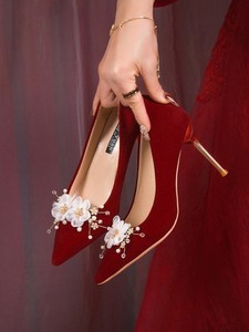 红蜻蜓红色中式秀禾婚鞋女2024新款尖头浅口细跟高跟鞋蝴蝶结时尚