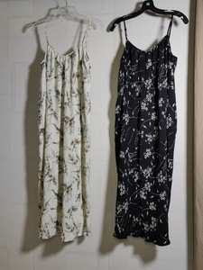 新款时装杂款　两色印花雪纺百褶吊带长裙　后露背系设计