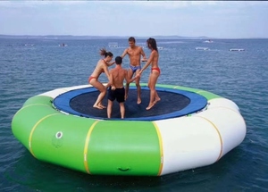 充气蹦蹦床冰山跳床水上玩具跷跷板陀螺篮球框风火轮百万海洋球池