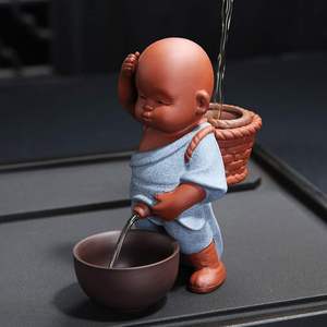 紫砂茶宠撒尿小和尚摆件创意尿童娃娃喷水陶瓷人物工艺品茶滤配件