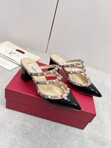 法国直邮Valentino/华伦天奴女鞋铆钉高跟鞋粗跟凉鞋拖女夏外穿鞋