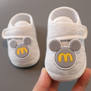 婴儿0-6-12月地板鞋春秋男女宝宝室内软底鞋子防滑学步鞋步前鞋