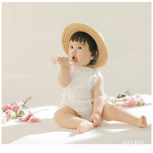 儿童摄影服装道具周岁室内拍照白色宝宝裙子纯色干净NIS风帽子