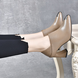 尖头深口单鞋女鞋2024春季新款欧美风牛皮铁包尖马蹄跟两穿时装鞋