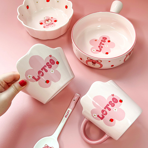迪士尼 草莓熊水杯餐具彩盒系列粉色少女心水杯花边碗手柄碗勺子