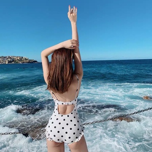 黛安芬网红同款雪梨2019新款性感波点套装连体泳衣女小胸显瘦度假