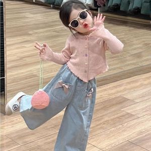 巴拉巴柆韩系女童春装套装2024新款儿童打底衫牛仔阔腿裤两件套女