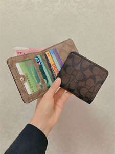 复古超薄钱包女式短款对折搭扣多卡位钱夹高端精致小众设计高级感