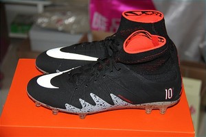 Nike Hypervenom Phantom FG乔丹内马尔联名意产毒蜂820117-006