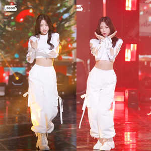 新款韩国女团同款演出服kpop打歌服爵士舞表演服装白色套装街舞蹈