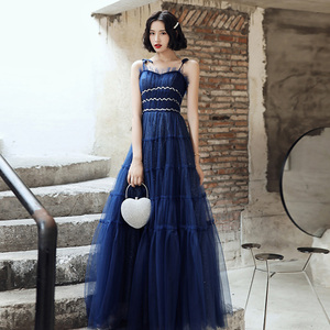 宴会派对晚礼服2024新款蓝色吊带高端梦幻星空气质伴娘礼服连衣裙