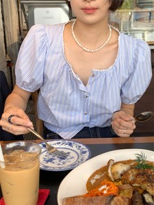 Unique SEI韩版个性小众蕾丝边领复古爱心纽扣竖条纹短袖衬衫上衣