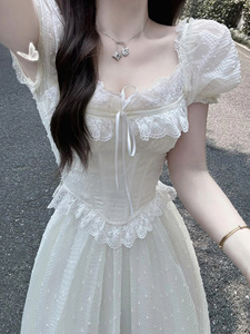 法式纯欲风蕾丝拼接波点连衣裙套装女夏季度假风白色收腰显瘦长裙