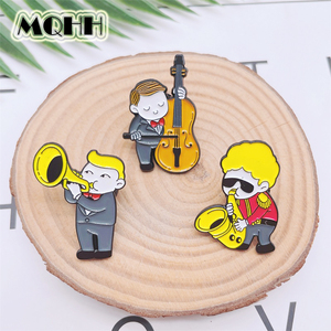 MQHH创意人物演奏音乐趣味胸针乐器吉他萨克斯合金徽章首饰礼品