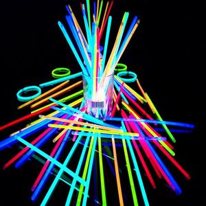 100 Glow Sticks Bracelets Necklaces Fluorescent Light Stick