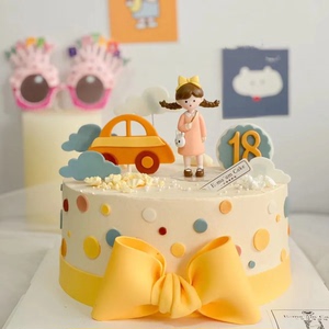 女孩生日蛋糕装饰小辫子蜜桃裙女生娜娜兔兔背包创意烘焙甜品摆件