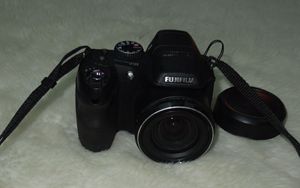 Fujifilm/富士 FinePix S2000HD   坏相机。充数机。有现货