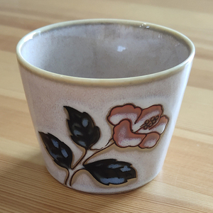 日本进口美浓烧釉下彩冲绳玫瑰植物染料复古日式和风茶杯钵碗餐盘